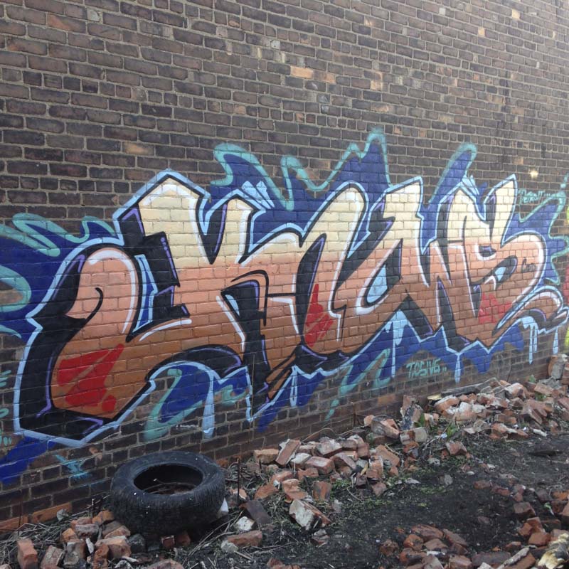 1xRun_Features_Iphone_Graffiti-39
