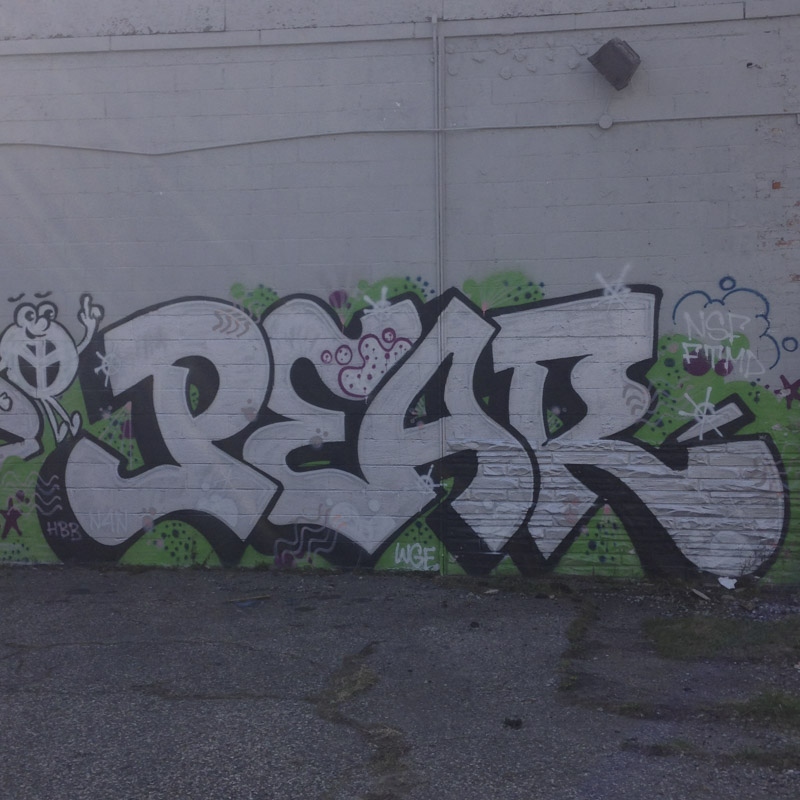 1xRun_Features_Iphone_Graffiti-42