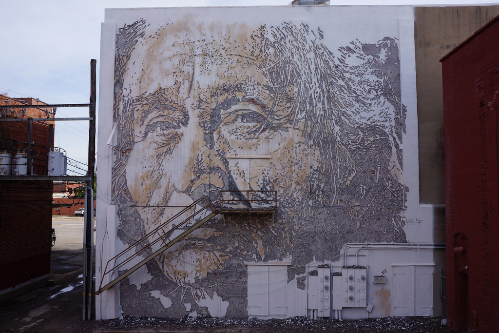 Vhils' finished wall. 